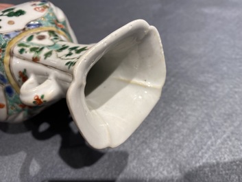 Deux vases en porcelaine de Chine famille verte &agrave; d&eacute;cor de qilins, Kangxi