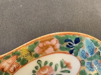 Acht Chinese Canton famille rose en polychrome lepels, 19/20e eeuw