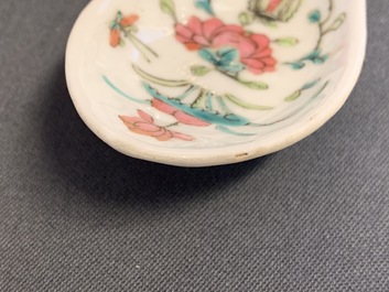 Sept cuill&egrave;res en porcelaine de Chine famille rose, 19/20&egrave;me