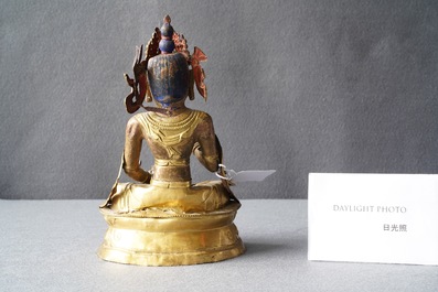 Une figure du Bouddha en cuivre dor&eacute;, Sino-Tibet, 18/19&egrave;me