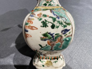 Deux vases en porcelaine de Chine famille verte &agrave; d&eacute;cor de qilins, Kangxi