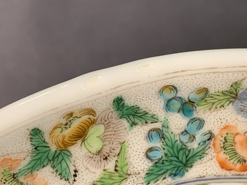 A rare KPM porcelain basin with Cantonese famille verte painting, China and Germany, 19th C.