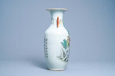 A Chinese qianjiang cai vase with musicians and scholars, 19/20th C.