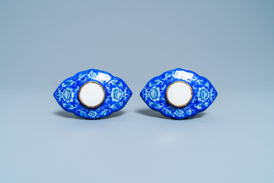 A pair of Vietnamese Phap Lam Hue enamel covered bowls on stands, 18/19th C.