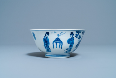 Un bol en porcelaine de Chine en bleu et blanc &agrave; d&eacute;cor de longues dames, marque 'Qi Zhen Ru yu', Kangxi