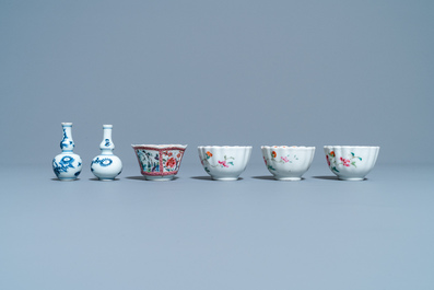 A varied collection of Chinese porcelain wares, Kangxi/Qianlong