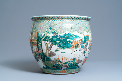 A large Chinese famille verte fish bowl, 19th C.