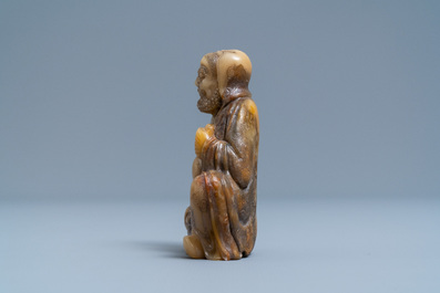 Une figure en pierre &agrave; savon dite 'de Shoushan', Chine, 18&egrave;me