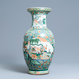 A tall Chinese famille verte vase, 19/20th C.