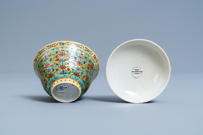 Two Chinese Thai market Bencharong bowls and covers, 19th C.