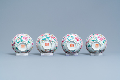 Un service de 56 pi&egrave;ces en porcelaine de Chine famille rose pour le march&eacute; Straits ou Peranakan, 19&egrave;me