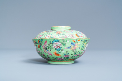 A Chinese green-ground famille rose bowl and cover, Daoguang mark and of the period