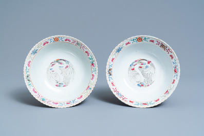 Een 56-delig Chinees famille rose servies voor de Straits of Peranakan markt, 19e eeuw