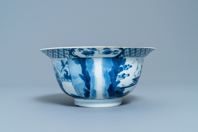 Een Chinese blauw-witte 'Romance of the Western Chamber' klapmuts kom, Chenghua merk, Kangxi