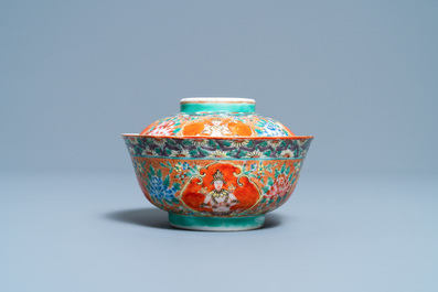 A Chinese Thai market Bencharong bowl and cover, 19th C.