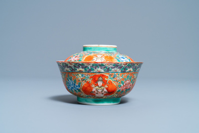 A Chinese Thai market Bencharong bowl and cover, 19th C.