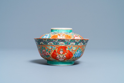 A Chinese Thai market Bencharong bowl and cover, 19th C.