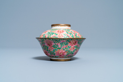 A Chinese Thai market Bencharong bowl and cover, 19th C.