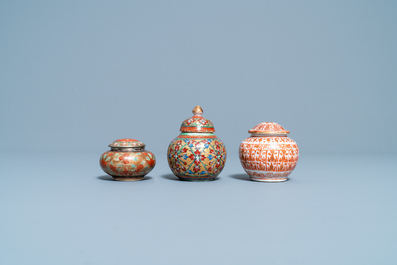 Six Chinese Thai market Bencharong jars and a bowl, 19th C.