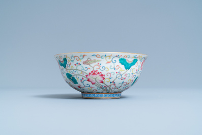 A Chinese famille rose bowl with floral design, Yongzheng mark, 19/20th C.