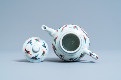 A Chinese wucai 'dragon' teapot and cover, Republic