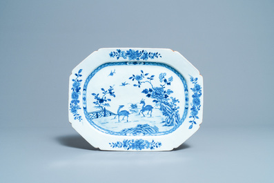 Vier Chinese blauw-witte octagonale schotels met herten, Qianlong