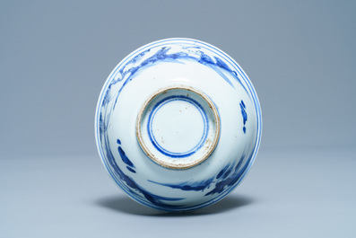 Un bol en porcelaine de Chine en bleu et blanc &agrave; d&eacute;cor de Wang Xizhi, &eacute;poque Transition