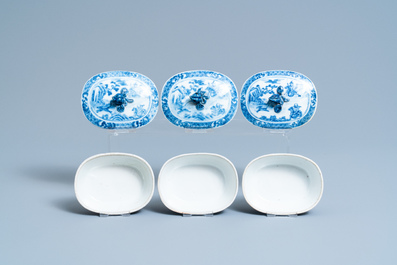 Een uitgebreid Chinees blauw-wit servies met jachtdecor, 18/19e eeuw