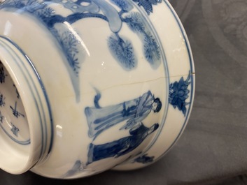 Twee Chinese blauw-witte kommen, Kangxi