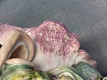 Deux salerons en forme de coquillages en porcelaine de Chelsea, Angleterre, 18&egrave;me