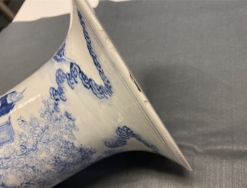 A Chinese blue and white narrative subject yenyen vase, 19th C.