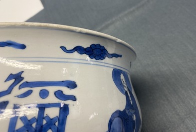 Un br&ucirc;le-parfum en porcelaine de Chine en bleu et blanc &agrave; d&eacute;cor de quatre luohans, Kangxi