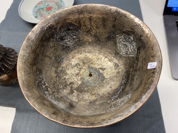 A pair of Tibetan silvered copper alloy altar bowls, 19/20th C.