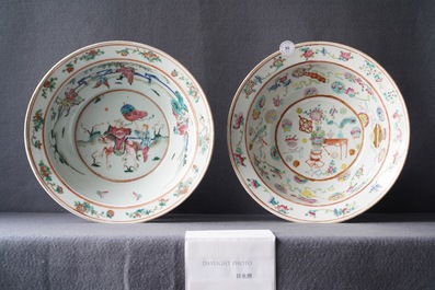 Trois bols en porcelaine de Chine famille rose, 19&egrave;me