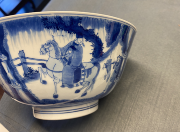 Un bol en porcelaine de Chine en bleu et blanc &agrave; d&eacute;cor de sc&egrave;nes du 'Xi Xiang Ji', marque et &eacute;poque de Kangxi