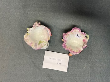 Deux salerons en forme de coquillages en porcelaine de Chelsea, Angleterre, 18&egrave;me