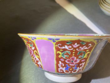 Neuf pi&egrave;ces en porcelaine de Chine Bencharong pour le march&eacute; thai, 19&egrave;me