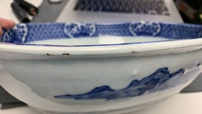 Een uitgebreid Chinees blauw-wit servies met jachtdecor, 18/19e eeuw