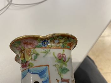 Un plat et un vase en porcelaine de Chine famille rose de Canton, 19&egrave;me