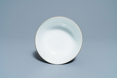 Un bol en porcelaine de Chine 'Bleu de Hue' pour le Vietnam, marque de Kangxi, 19&egrave;me