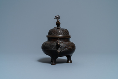 Five Chinese bronze censers, Qing