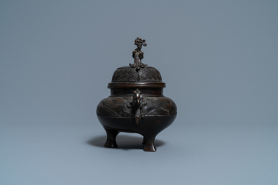 Five Chinese bronze censers, Qing