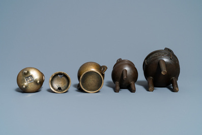 Five Chinese bronze censers, Qing