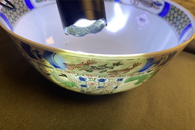 Un bol en porcelaine de Chine famille verte &agrave; d&eacute;cor de sc&egrave;nes du 'Xi Xiang Ji', Kangxi