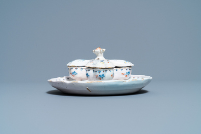 A rare Brussels faience spice box and cover on stand with '&agrave; la haie fleurie' design, 18th C.