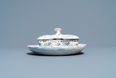 A rare Brussels faience spice box and cover on stand with '&agrave; la haie fleurie' design, 18th C.