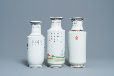 Trois vases de forme rouleau en porcelaine de Chine famille rose, R&eacute;publique