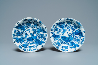 Huit assiettes en porcelaine de Chine en bleu et blanc, Kangxi