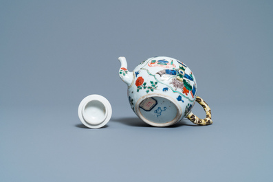 A Chinese famille verte 'antiquities' teapot, Kangxi