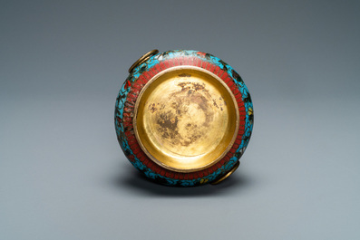 Un br&ucirc;le-parfum en &eacute;maux cloisonn&eacute;s, Chine, Ming